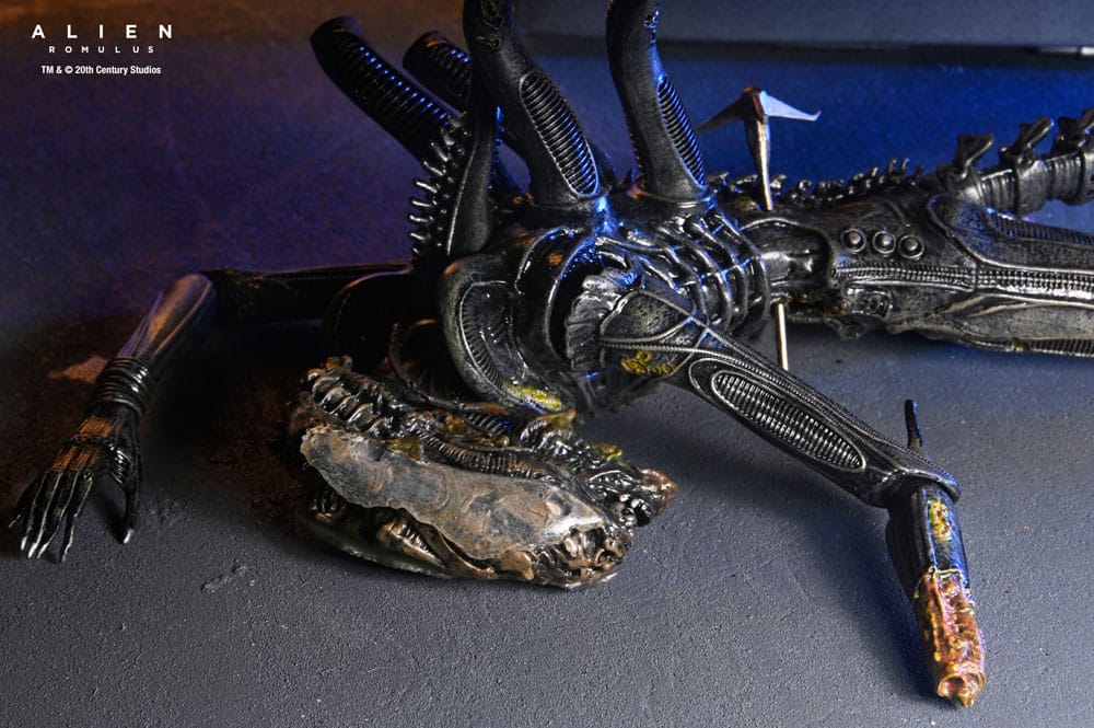 Alien: Romulus Figura Deluxe Suspended Lab Xenomorph XX121 18 cm