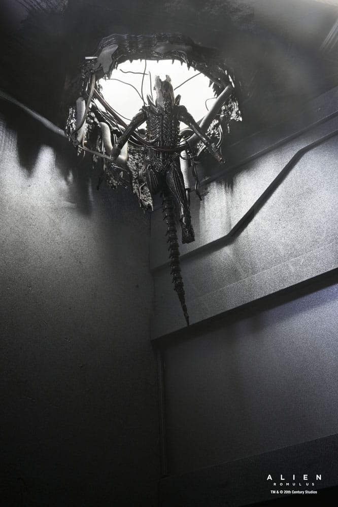 Alien: Romulus Figura Deluxe Suspended Lab Xenomorph XX121 18 cm