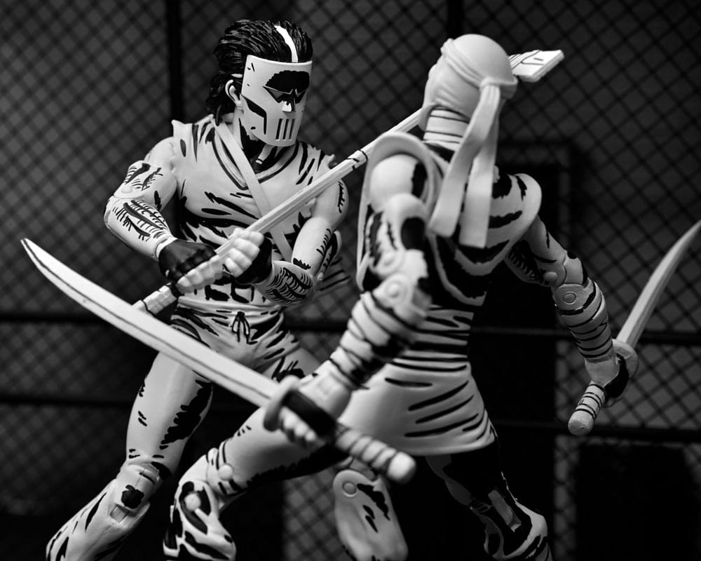 Teenage Mutant Ninja Turtles Figura Casey Jones Black & White 18 cm