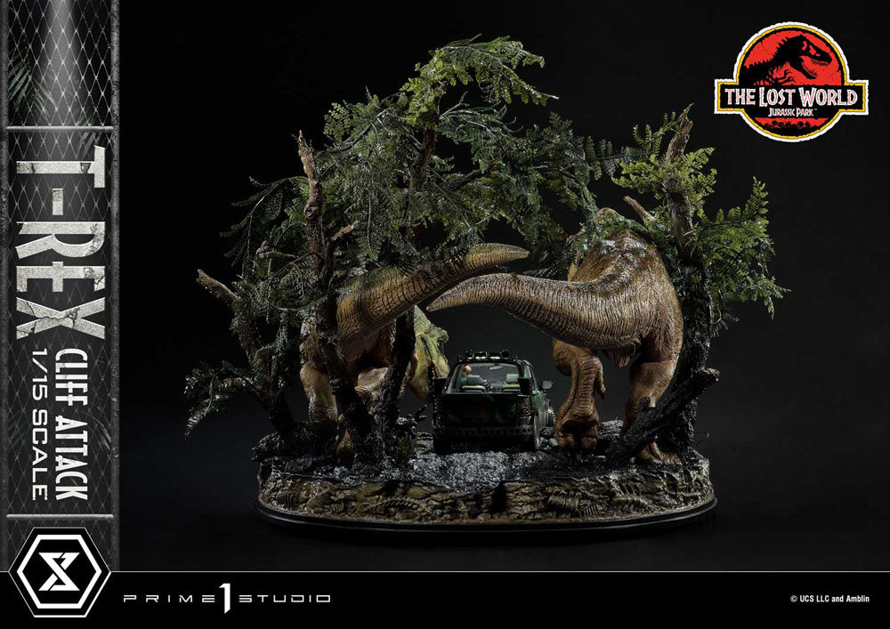 Jurassic World: The Lost World Estatua 1/15 T-Rex Cliff Attack 53 cm