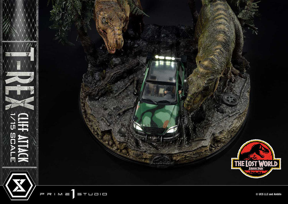 Jurassic World: The Lost World Estatua 1/15 T-Rex Cliff Attack 53 cm