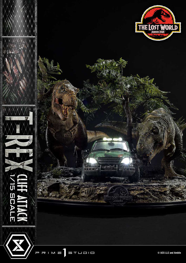 Jurassic World: The Lost World Estatua 1/15 T-Rex Cliff Attack 53 cm