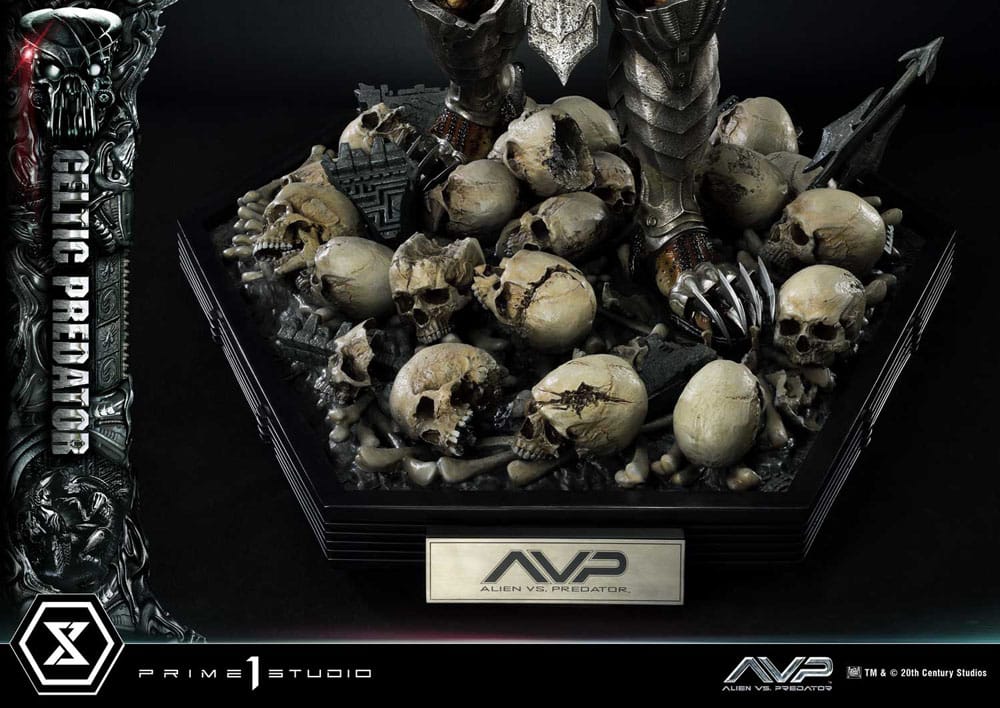 The Alien vs. Predator Estatua Museum Masterline Series 1/3 Celtic Predator 95 cm