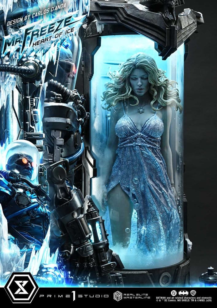 DC Comics Real Elite Masterline Series Estatua 1/3 Batman (Comics) Mr. Freeze Heart of Ice (Design by Carlos D'Anda) 82 cm