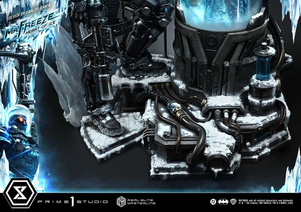DC Comics Real Elite Masterline Series Estatua 1/3 Batman (Comics) Mr. Freeze Heart of Ice (Design by Carlos D'Anda) 82 cm