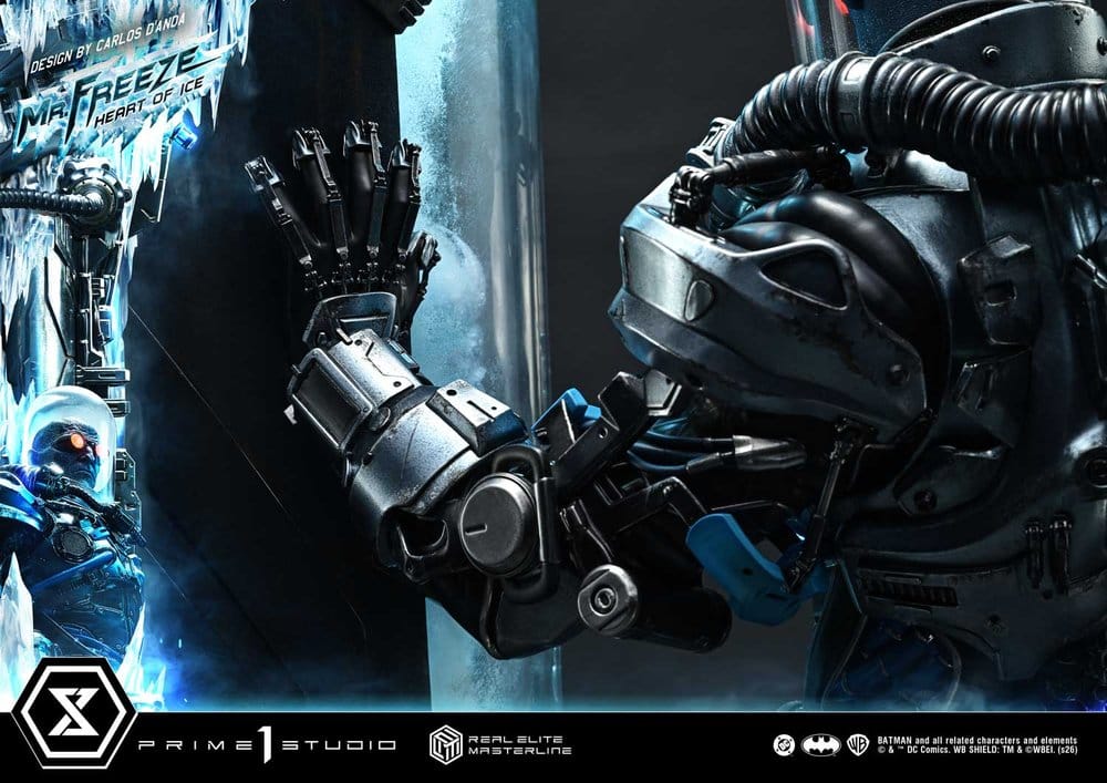 DC Comics Real Elite Masterline Series Estatua 1/3 Batman (Comics) Mr. Freeze Heart of Ice (Design by Carlos D'Anda) Deluxe Bonus Version 82 cm