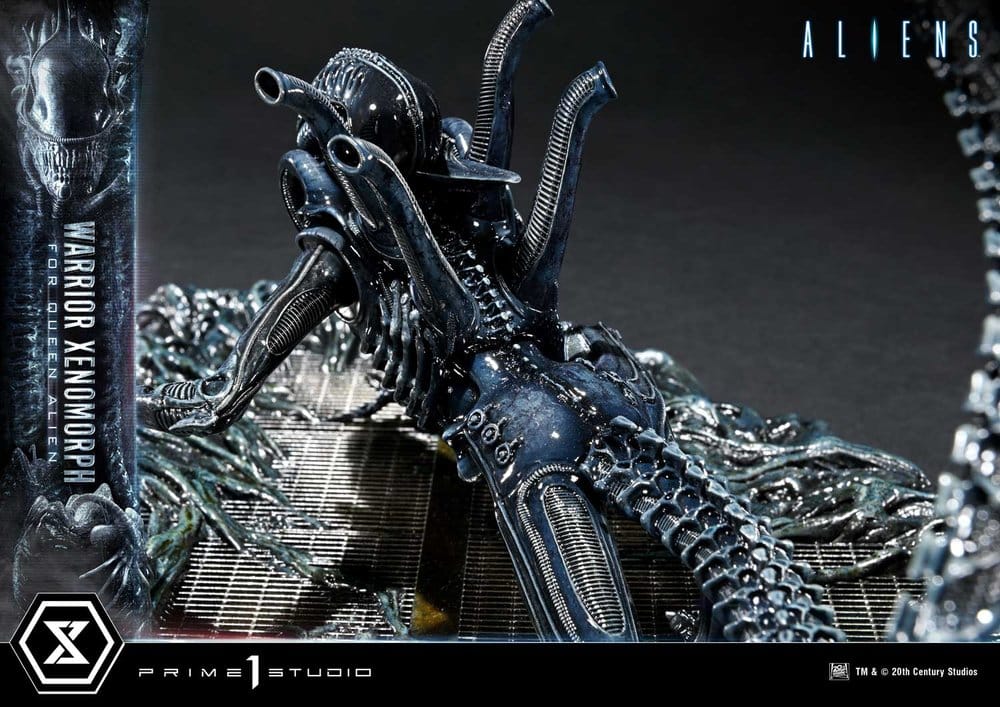 Aliens (Film) Ultimate Diorama Masterline Estatua Warrior Xenomorph for Queen Alien 23 cm