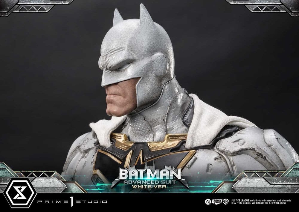 DC Comics Ultimate Museum Masterline Estatua Batman Advanced Suit White Version (Design By Josh Nizzi) 51 cm
