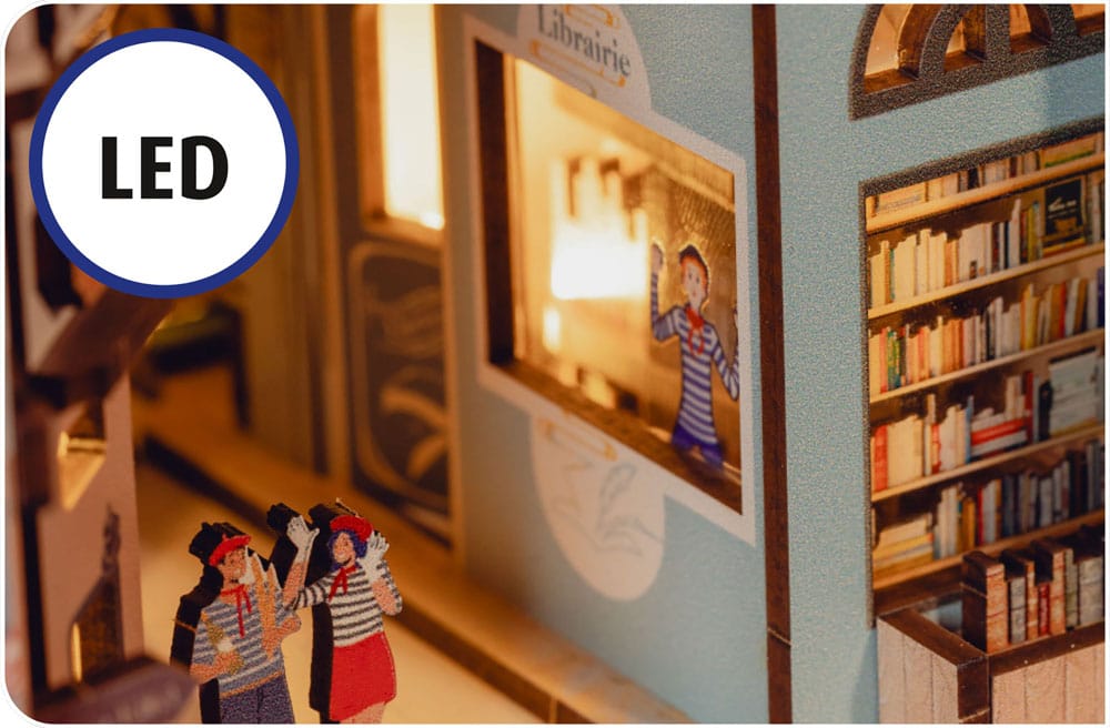 Paris Maqueta Book Nook Tiny Adventures 23 cm