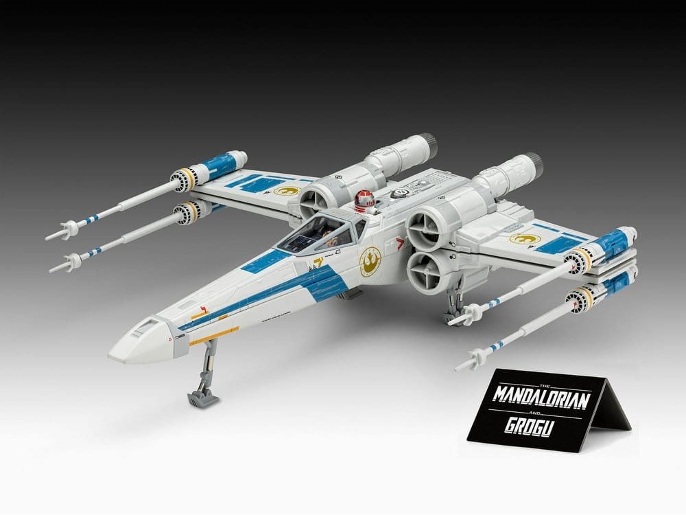 THE MANDALORIAN AND GROGU NEW REPUBLIC X-WING MK