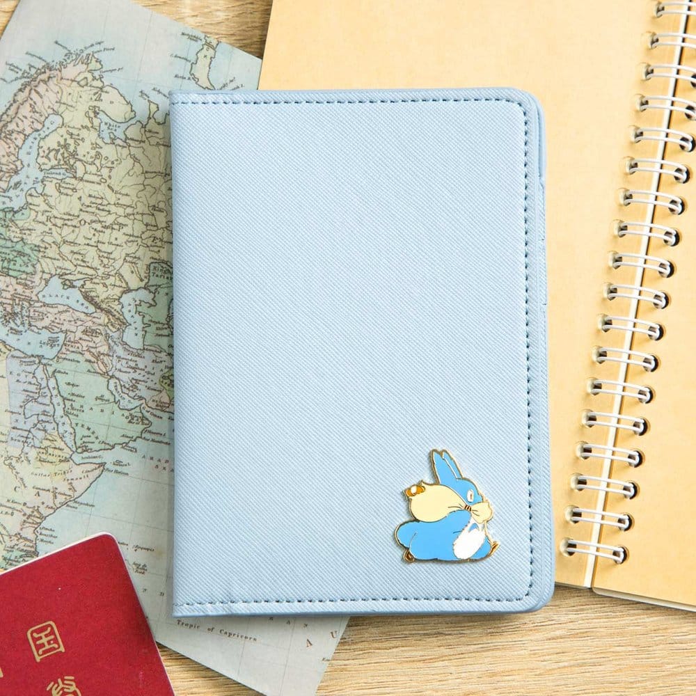Mi vecino Totoro Estuche Pasaporte Middle Totoro Frikytopia
