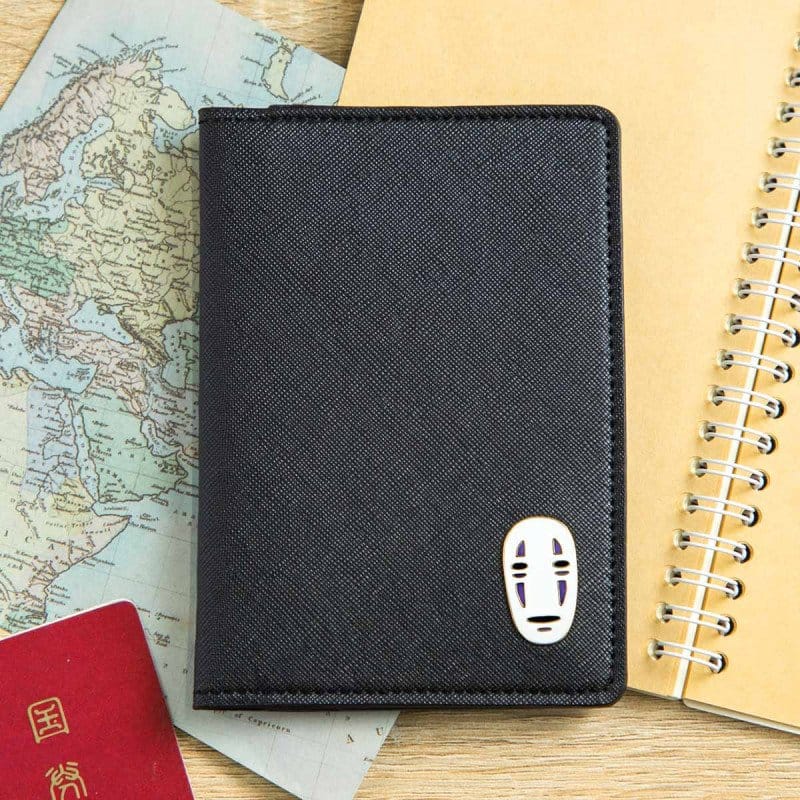 El viaje de Chihiro Estuche Pasaporte Sin Cara Frikytopia