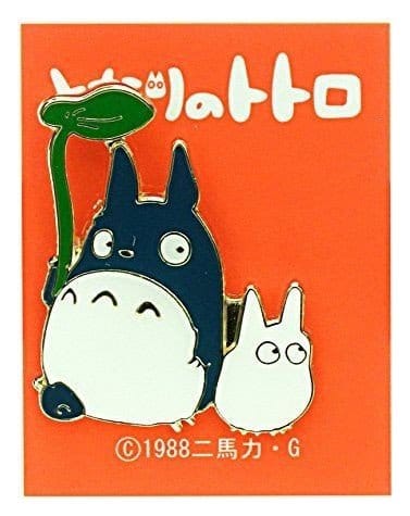 Mi vecino Totoro Pin Small and Middle Totoro with leaf Frikytopia