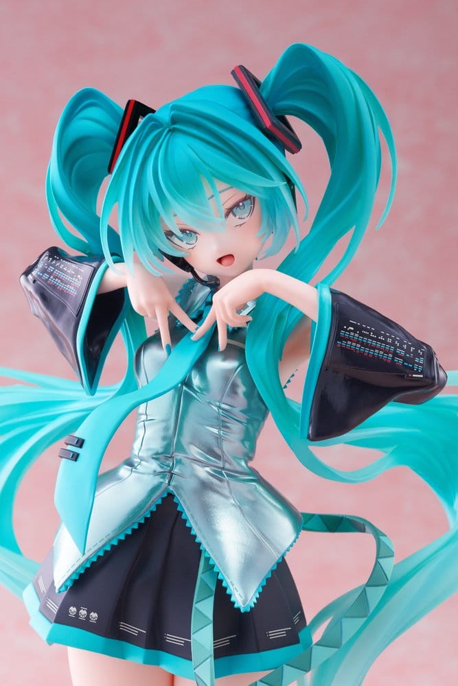 Hatsune Miku Figura PVC T-Most 30 cm