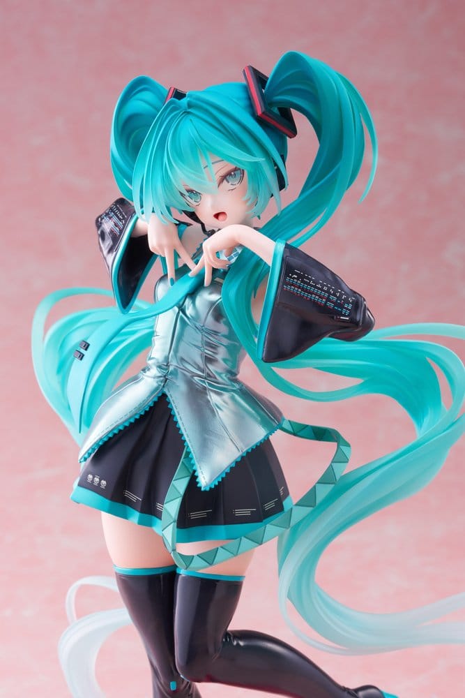 Hatsune Miku Figura PVC T-Most 30 cm