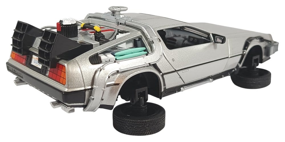 Regreso al Futuro II Réplica Coce 1/24 ´81 DeLorean LK Coupe Fly Wheel