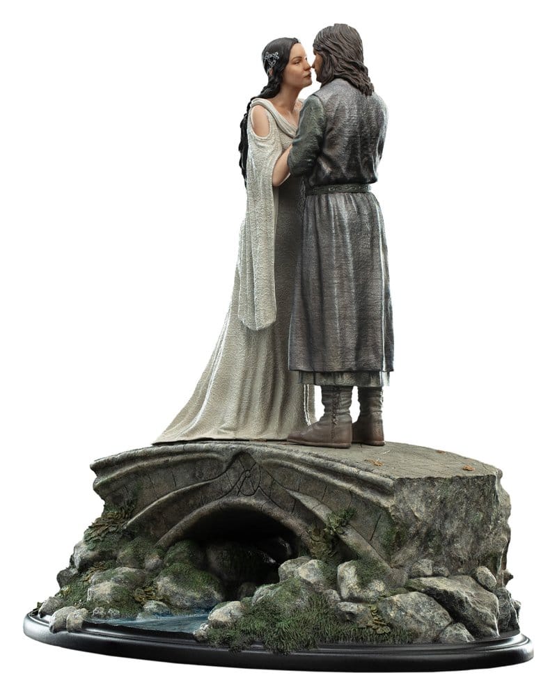 El Señor de los Anillos Estatua Aragorn & Arwen 24 cm