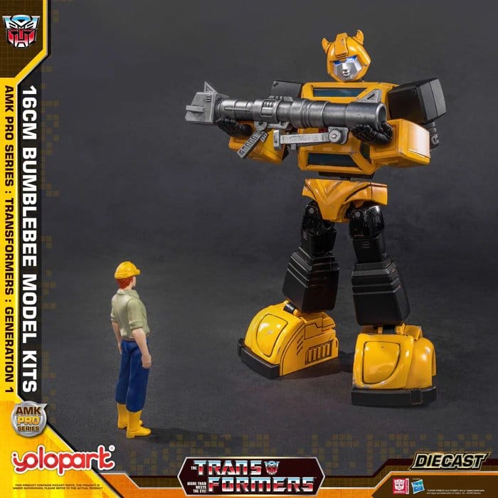 Transformers: Generation One Maqueta Plastic Model Kit AMK PRO Series Bumblebee 16 cm