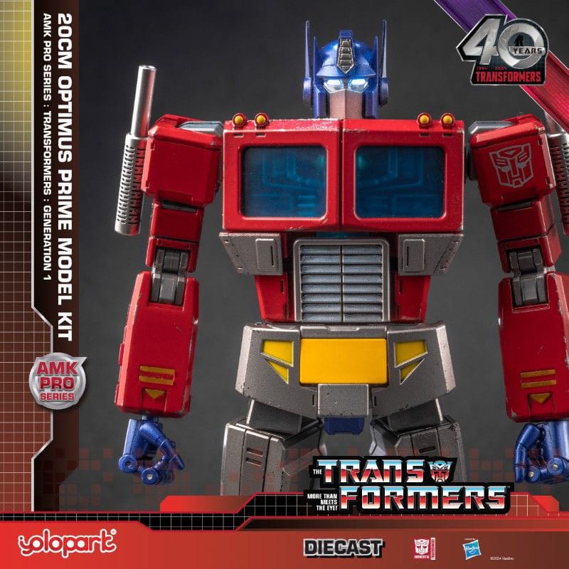 Transformers: Generation One Maqueta AMK Pro Series Optimus Prime 20 cm